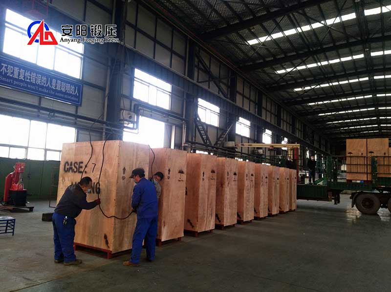 Power forging hammer and hydraulic presses exported to USA